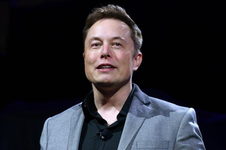 Elon Musk Aktifkan Layanan Internet Starlink di Ukraina